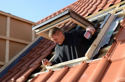 Pose de fenêtres de toit Velux à Salle
